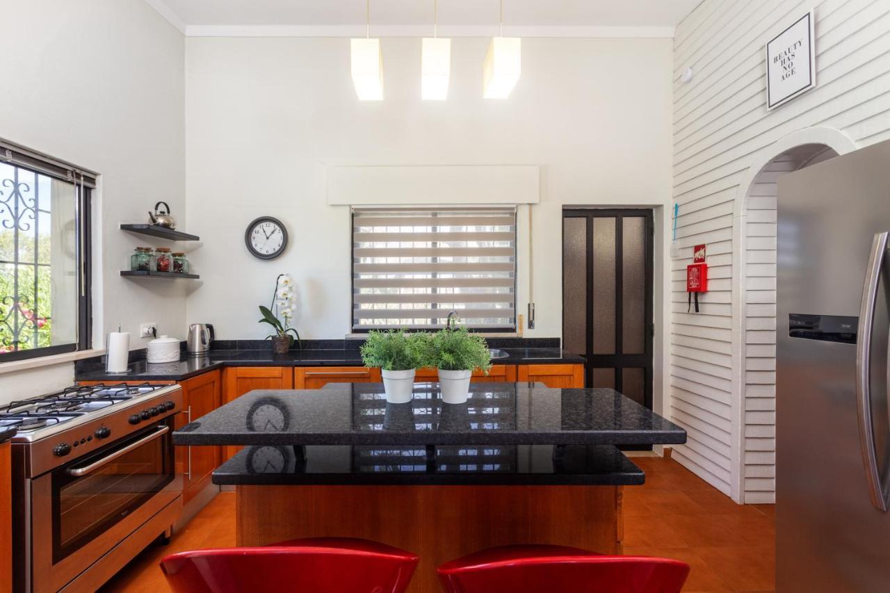 Privilege Casa Da Videira With Swimming Pool, Quelfes - Olhão Екстериор снимка